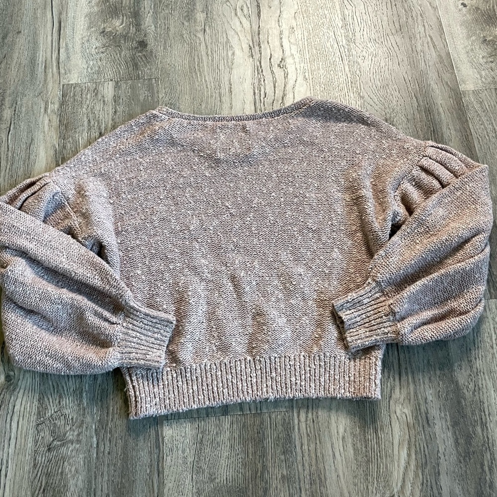 Abercrombie& Fitch Women’s Cropped Balloon Sleeve Crewneck Sweater, size XS
